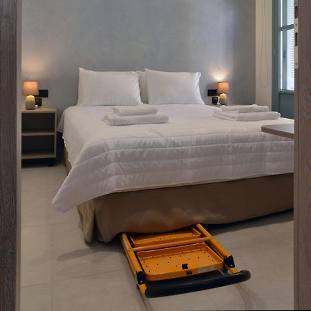 Rex Apartments Chrissi Akti Chania Quarto foto
